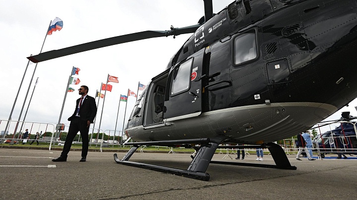 Алиханов рассказал, когда начнутся серийные поставки вертолетов "Ансат"