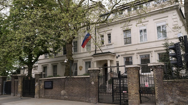 Посольство России прокомментировало введение новых санкций Лондоном