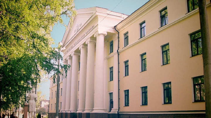 На поступление в колледжи и техникумы уже подано свыше 3,2 миллиона заявлений